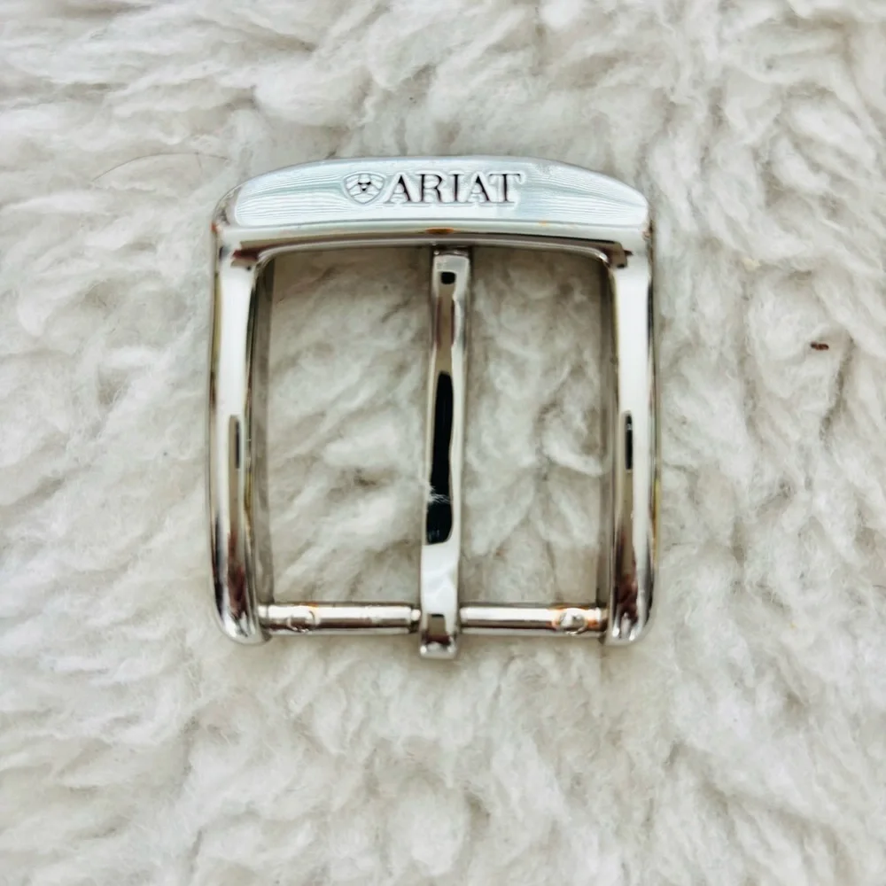 Ariat elegant buckle
